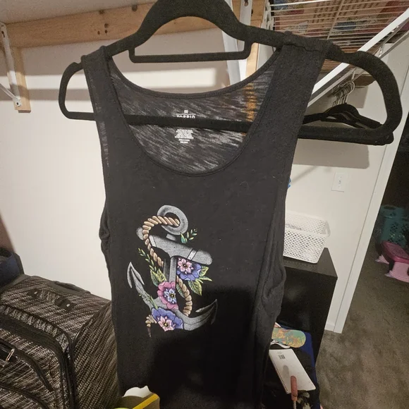 Torrid Black Tank Top with‎ Floral Anchor Design - Picture 4 of 4